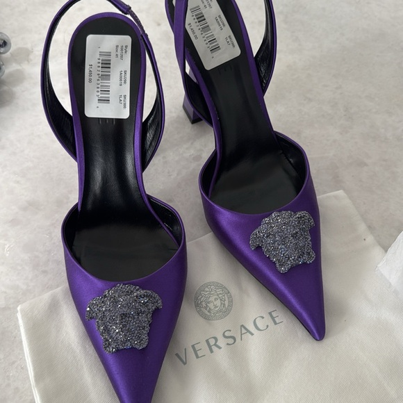 Versace Womens Crystal Medusa Satin Slingbacks Pumps Lilac US 10 EU 41NWD - Picture 6 of 9